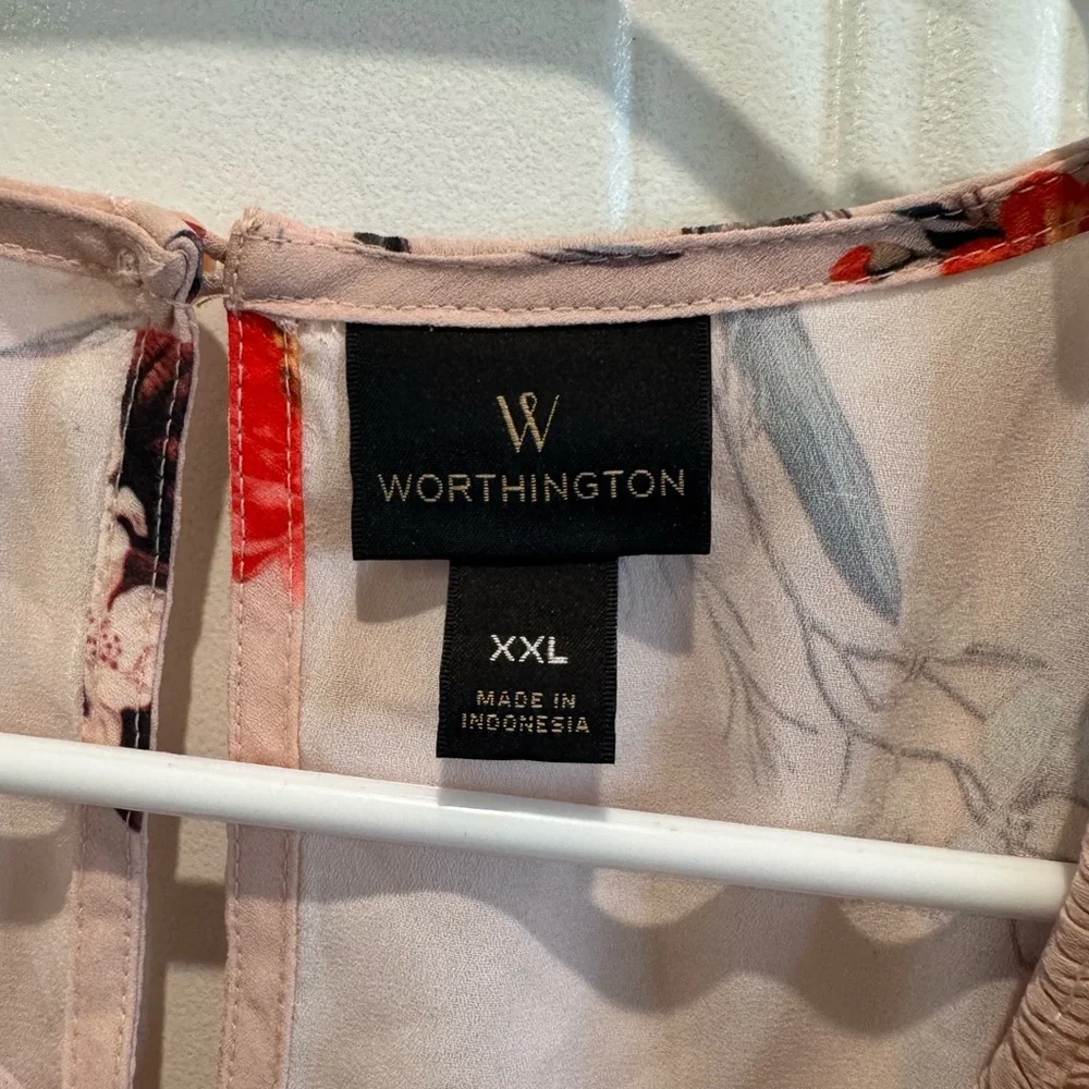 Worthington Pastel Pink and Flowers Blouse - Picture 3 of 3